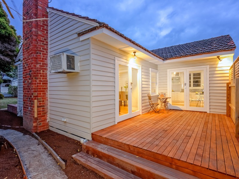 17 Birdwood Street, Box Hill South VIC 3128
