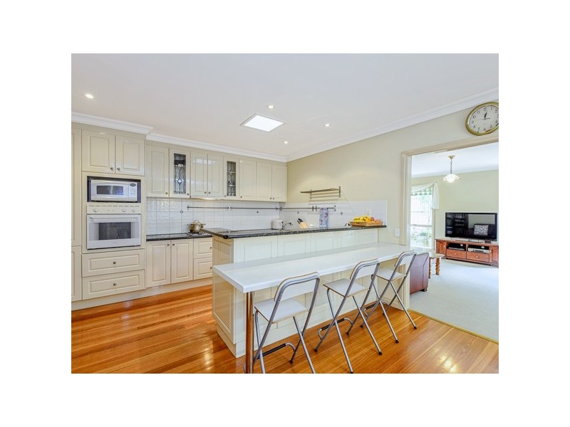 2 Inglis Street, Box Hill North VIC 3129