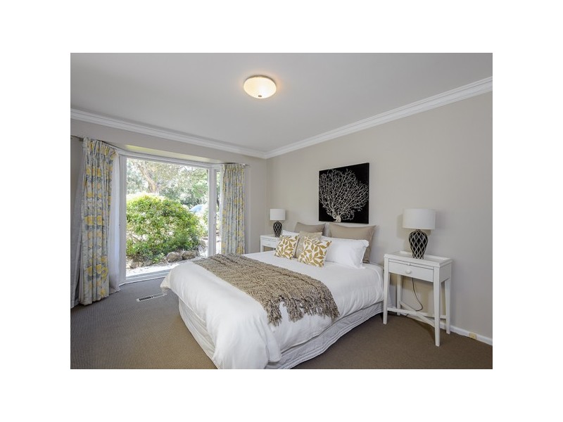 11 Warrina Court, Burwood East VIC 3151