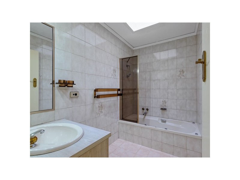 5 Windsor Street, Burwood East VIC 3151