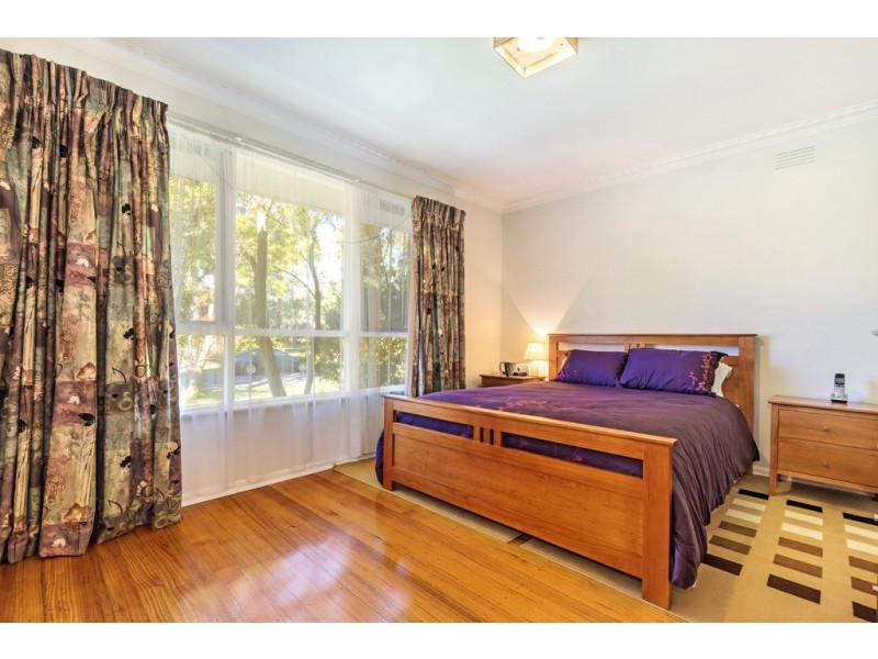 14 Gareth Drive, Burwood East VIC 3151