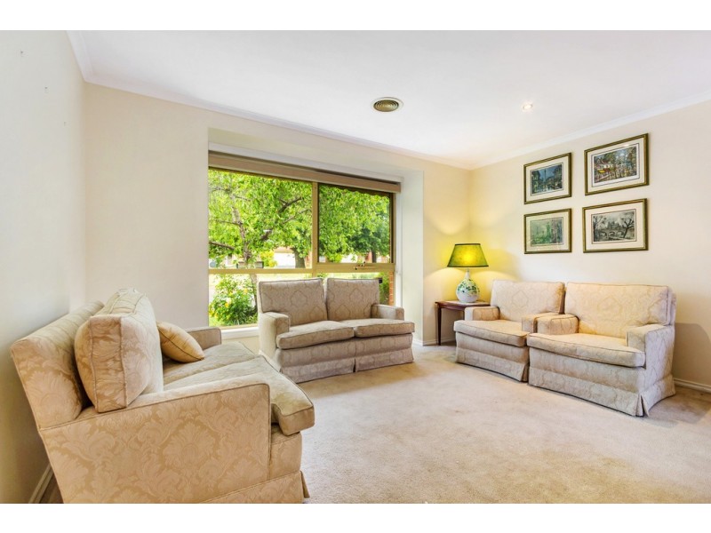 11 College Way, Burwood VIC 3125