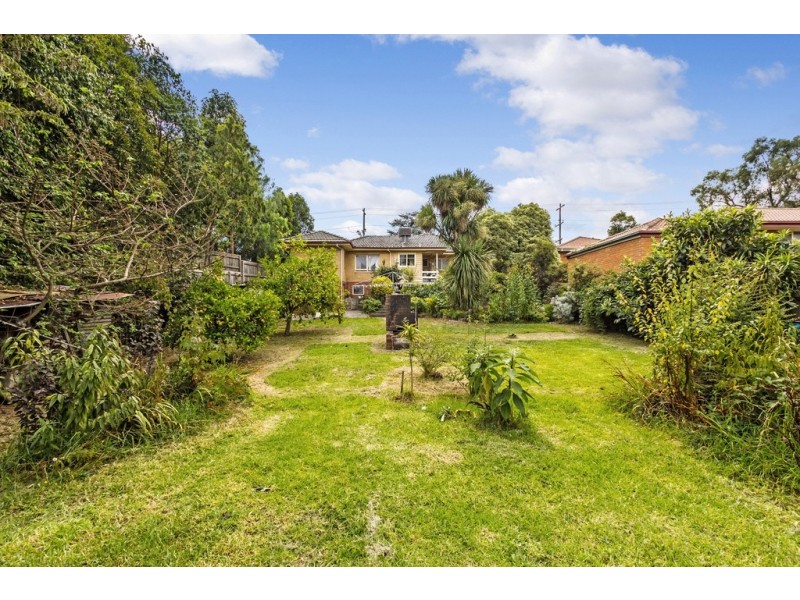 2 Springfield Road, Blackburn VIC 3130