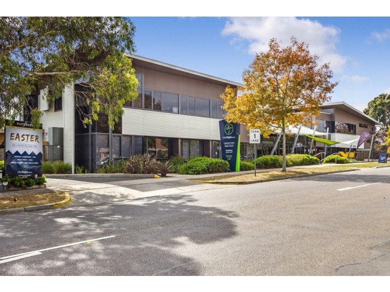 2 Springfield Road, Blackburn VIC 3130
