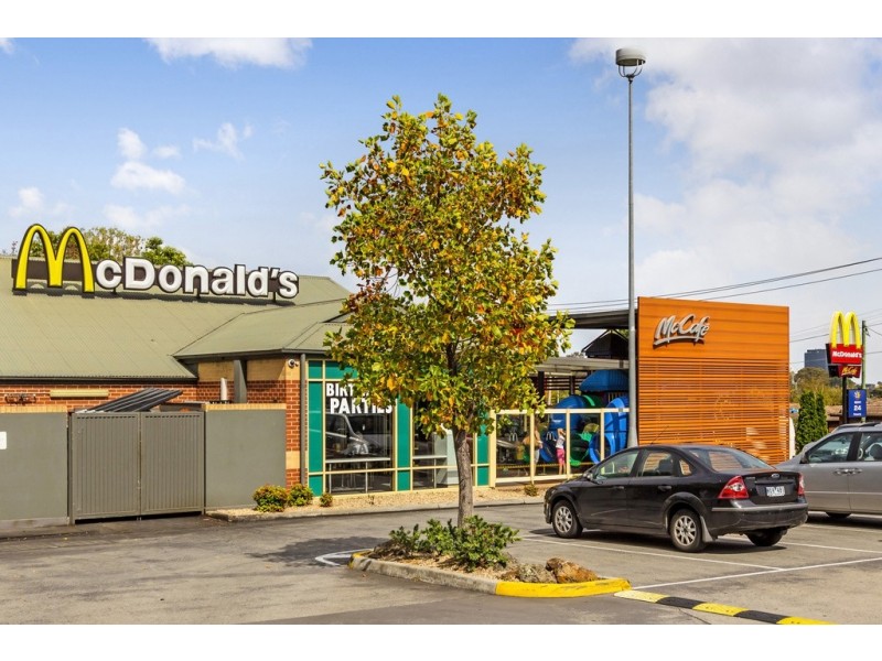2 Springfield Road, Blackburn VIC 3130