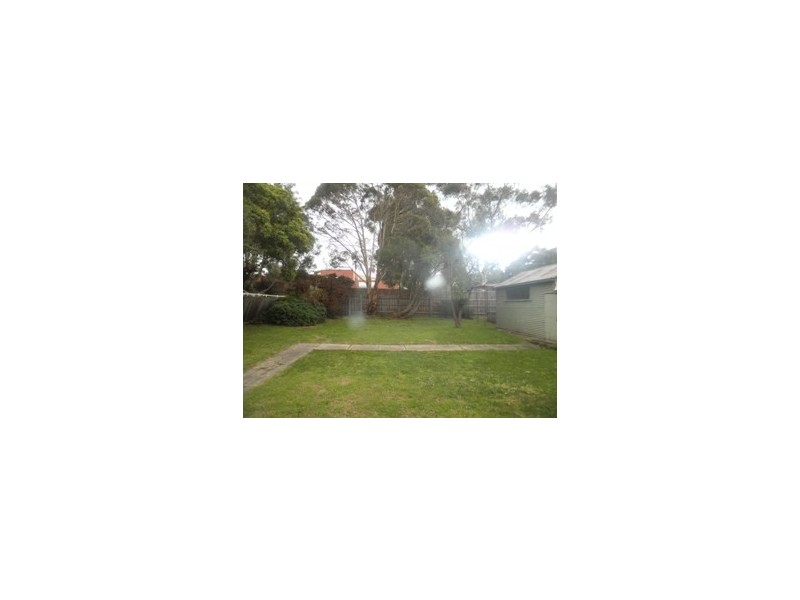 27 Parkside Avenue, Box Hill VIC 3128