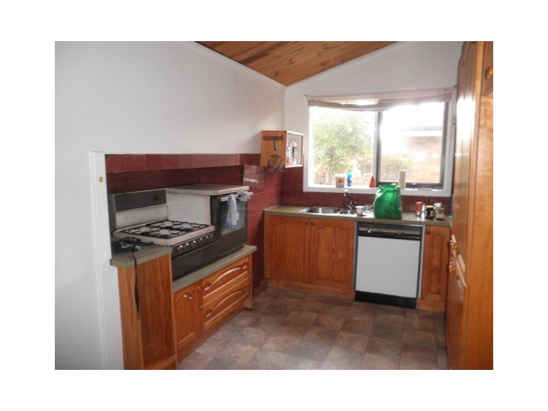 27 Parkside Avenue, Box Hill VIC 3128