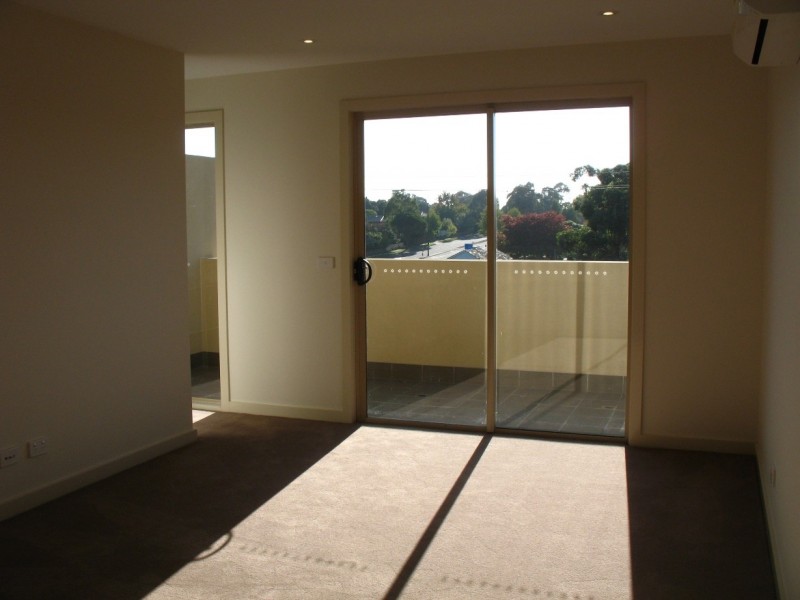 6/2 Minna Street, Blackburn VIC 3130