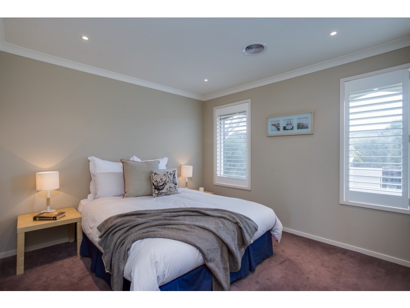 52 Wattle Grove, Portsea VIC 3944