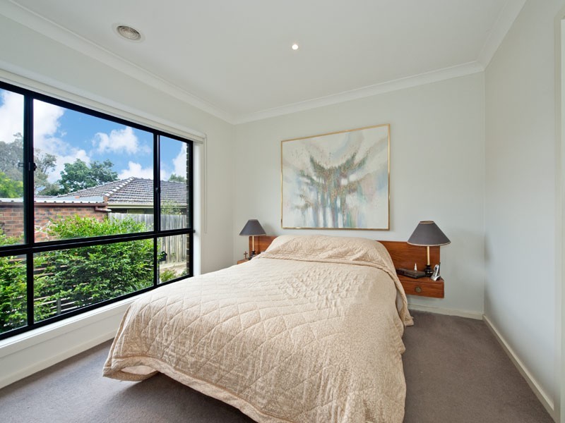 1 Papagee Lane, Box Hill North VIC 3129