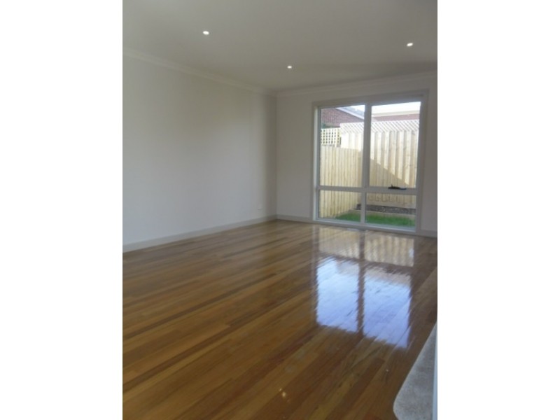 2/4 West Street, Nunawading VIC 3131