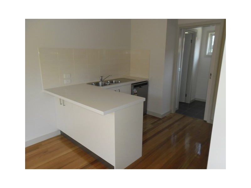 2/4 West Street, Nunawading VIC 3131