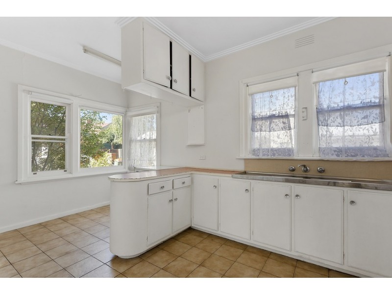 555 Elgar Road, Mont Albert North VIC 3129