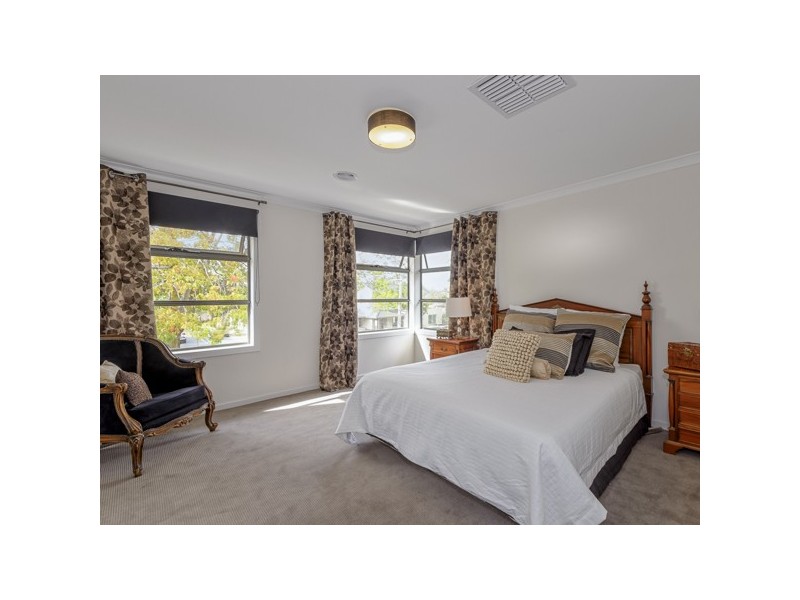 8 Margaret Street, Box Hill VIC 3128