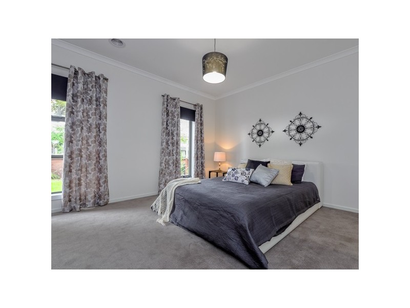 8 Margaret Street, Box Hill VIC 3128