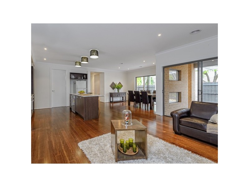 8 Margaret Street, Box Hill VIC 3128