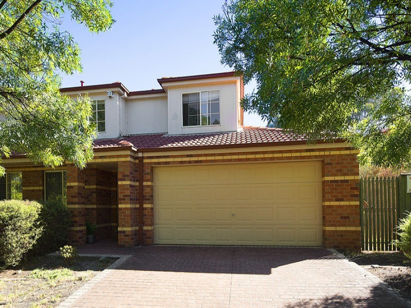 6 Oak Court, Box Hill South VIC 3128