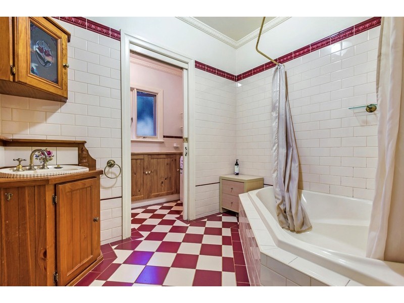 14 Bishop Street, Box Hill VIC 3128