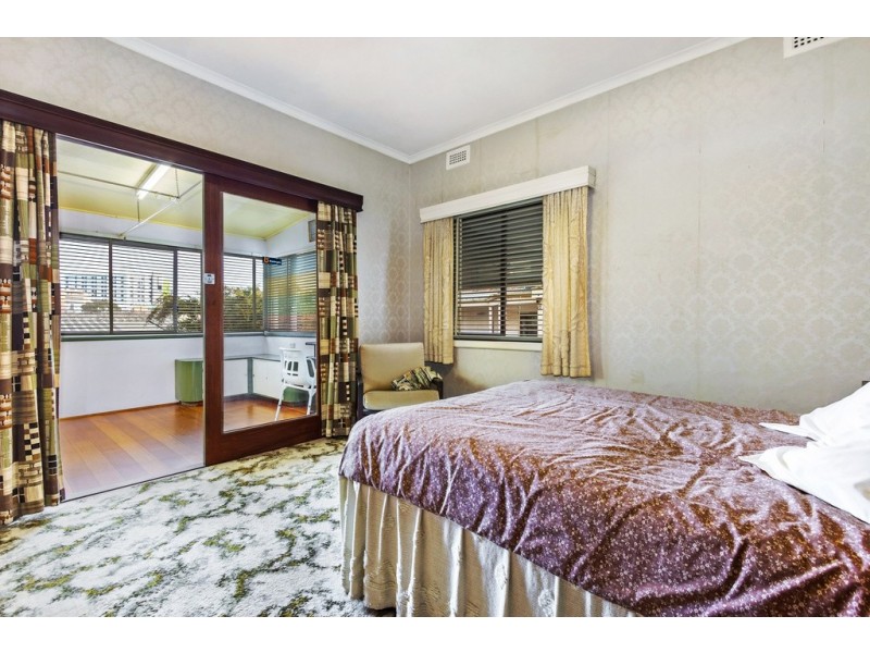 1 Hillside Parade, Box Hill North VIC 3129