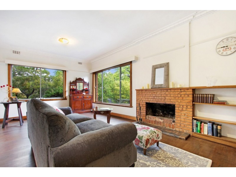 41 Sweetland Rd, Box Hill VIC 3128