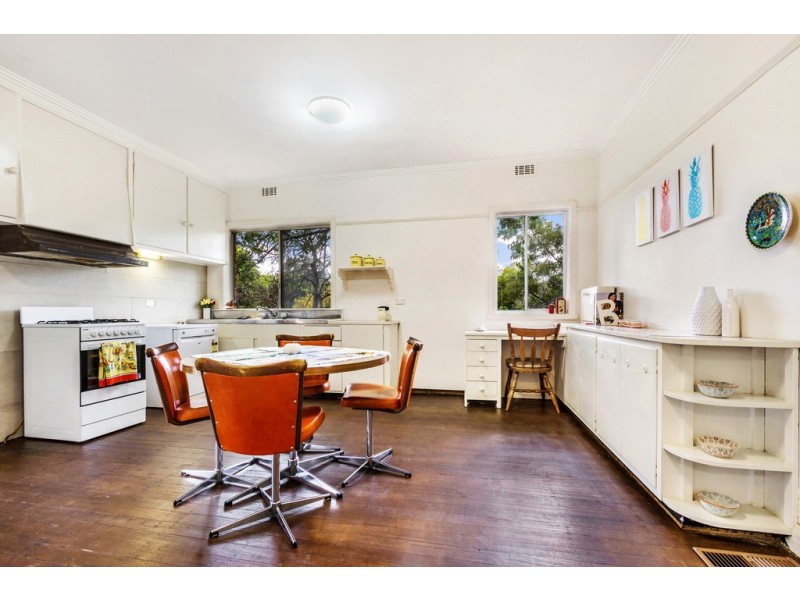 41 Sweetland Rd, Box Hill VIC 3128