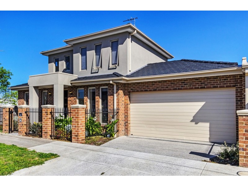 16 Halsey Street, Box Hill South VIC 3128