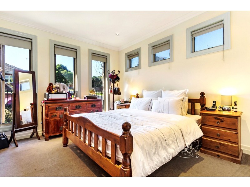 16 Halsey Street, Box Hill South VIC 3128