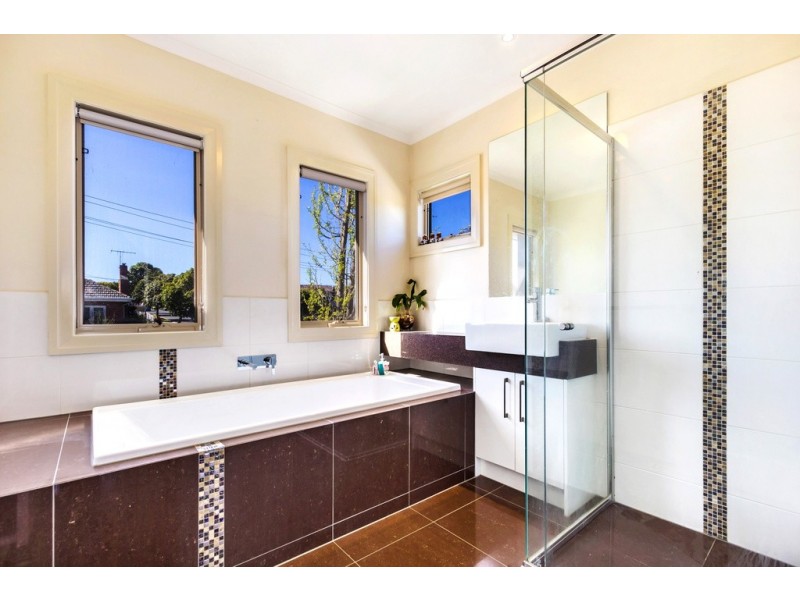 16 Halsey Street, Box Hill South VIC 3128