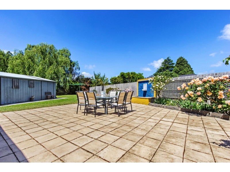 4 Aston Court, Burwood East VIC 3151