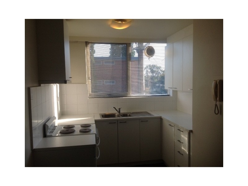 6/1072 Whitehorse Road, Box Hill VIC 3128