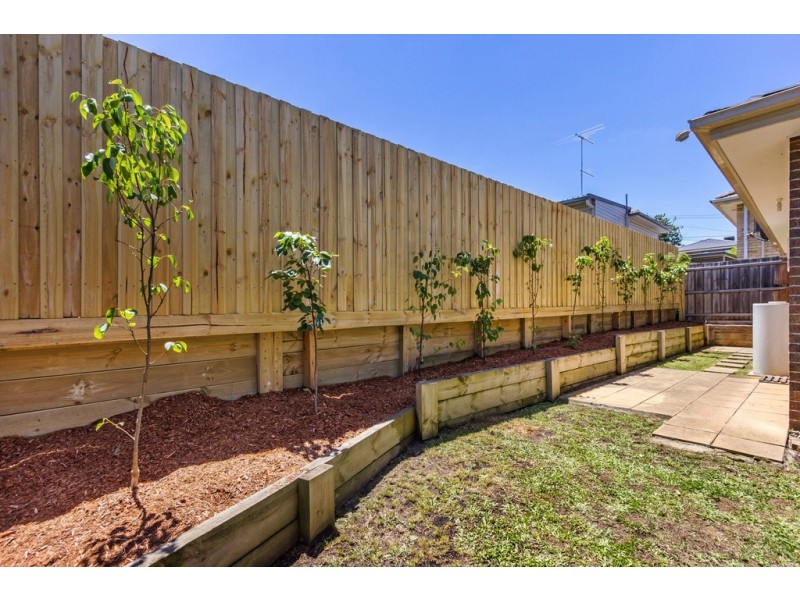 25 Kneale Drive, Box Hill North VIC 3129