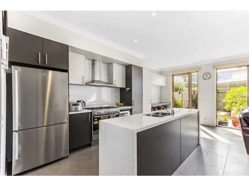 40 Brown Ave, Ascot Vale VIC 3032