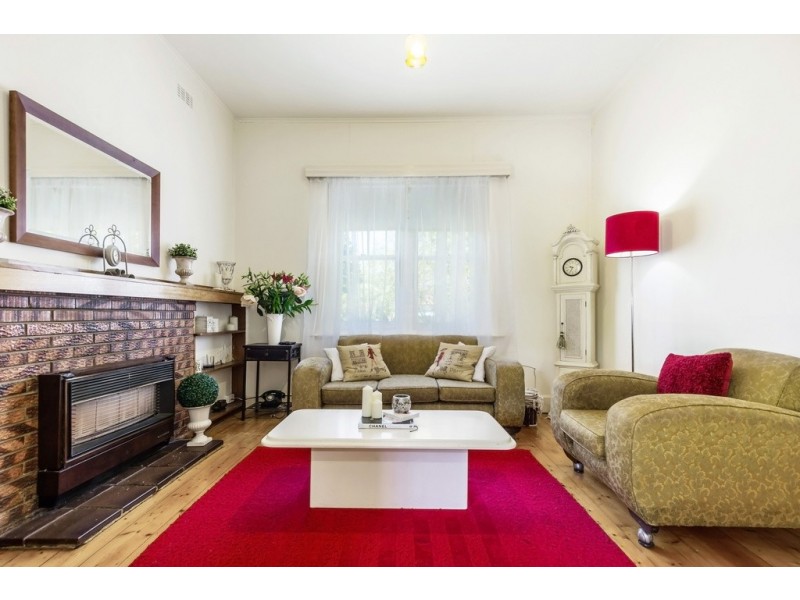 27 Acacia Street, Box Hill VIC 3128