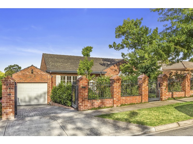 18A Belgravia Avenue, Mont Albert North VIC 3129