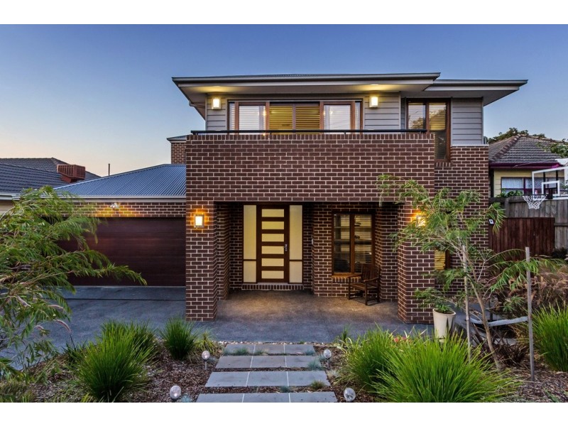 28 Cherry Orchard Rise, Box Hill North VIC 3129