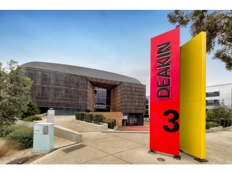 53 Station Street, Burwood VIC 3125