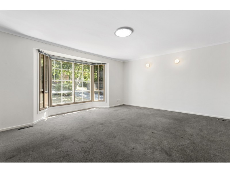 1/8 Sweetland Road, Box Hill VIC 3128