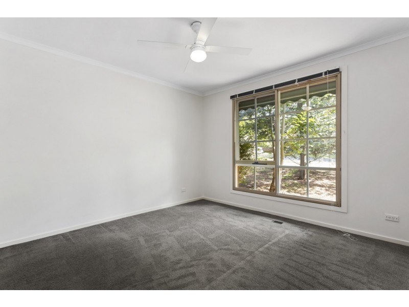 1/8 Sweetland Road, Box Hill VIC 3128