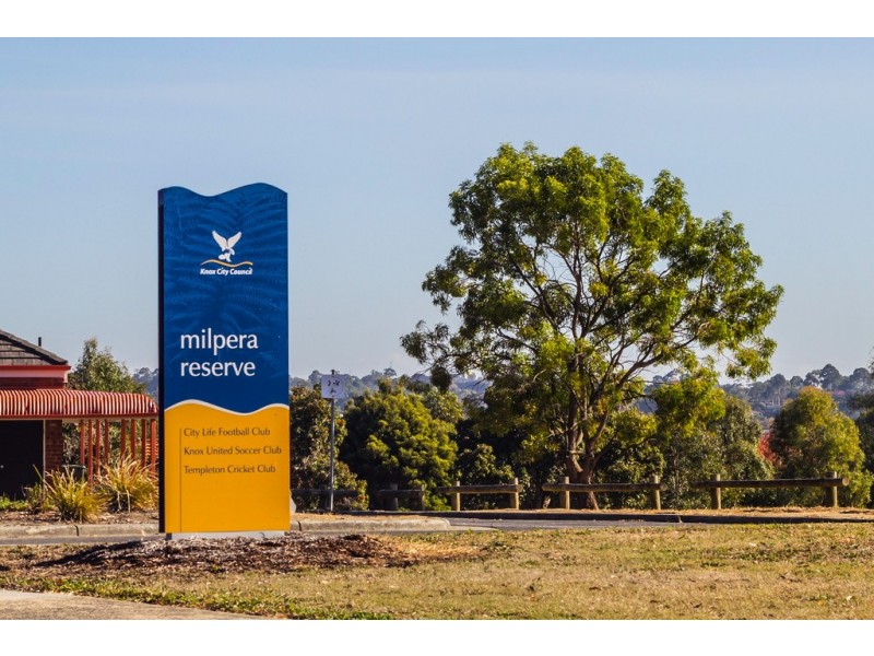 22 Quixley Grove, Wantirna VIC 3152