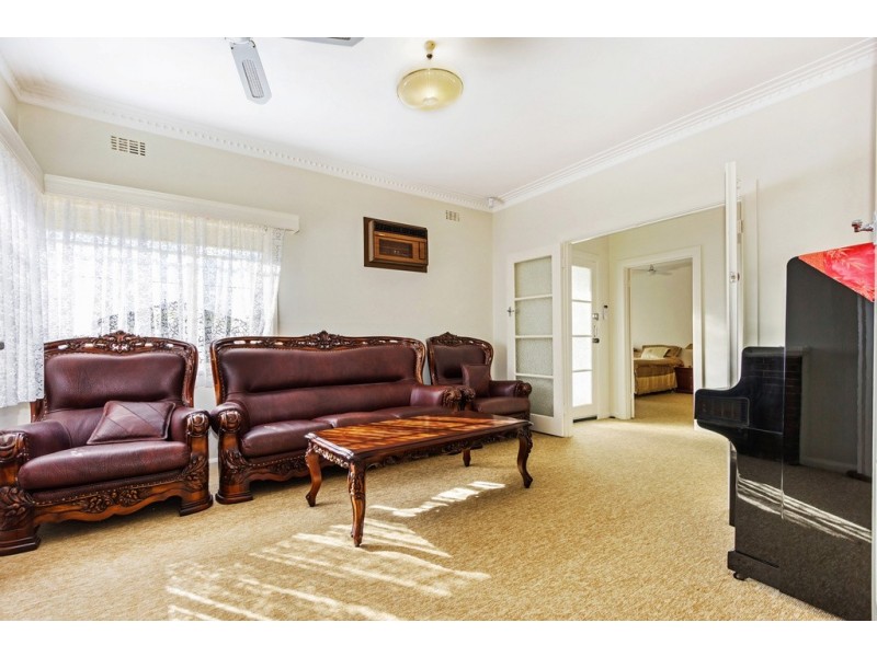 12 Jenner Street, Blackburn South VIC 3130