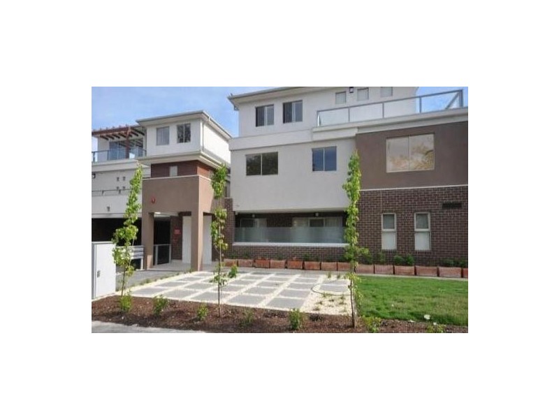 18/98 Carrington Road, Box Hill VIC 3128