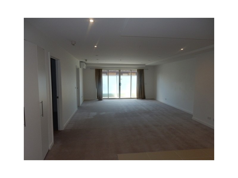18/98 Carrington Road, Box Hill VIC 3128
