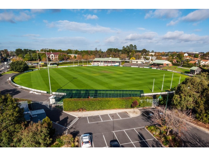 419 Middleborough Road, Box Hill VIC 3128