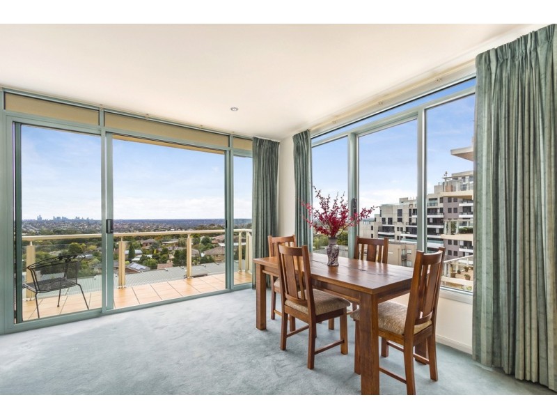 4002/2 Sovereign Point Court, Doncaster VIC 3108