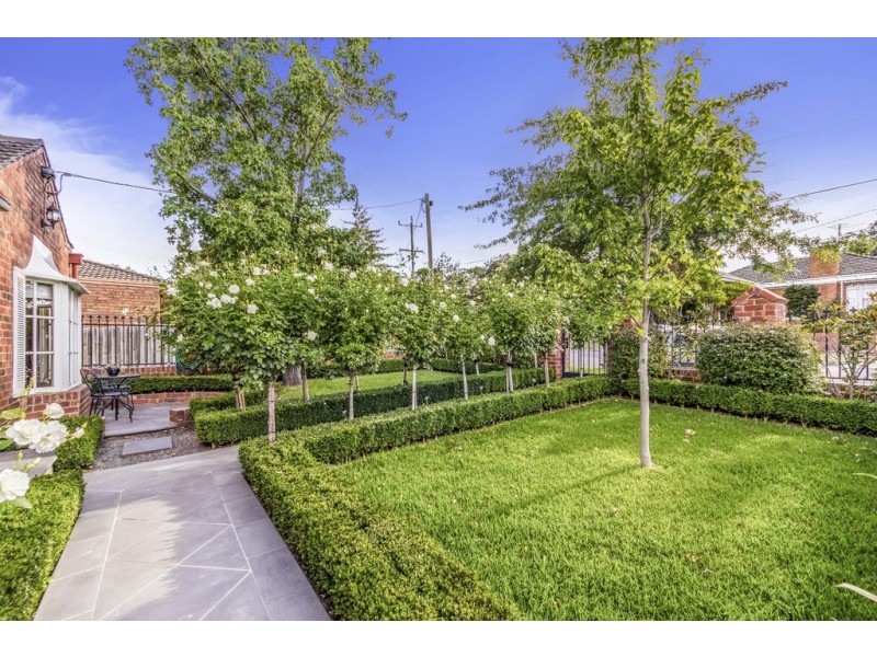 18A Belgravia Avenue, Mont Albert North VIC 3129