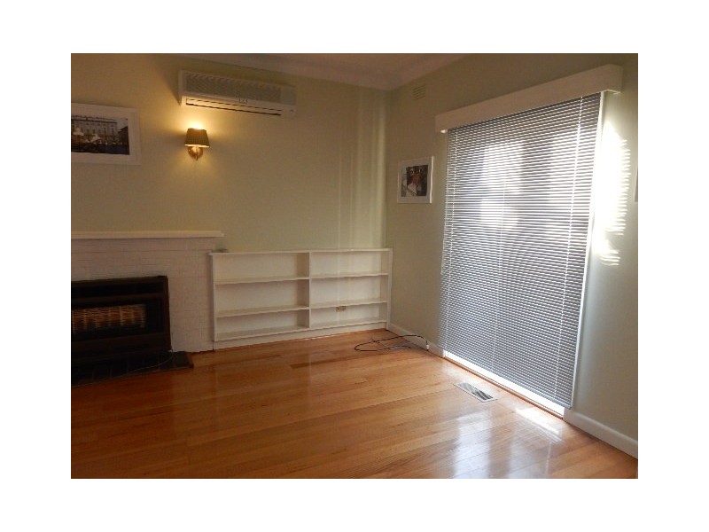 6 Heathfield Rise, Box Hill North VIC 3129