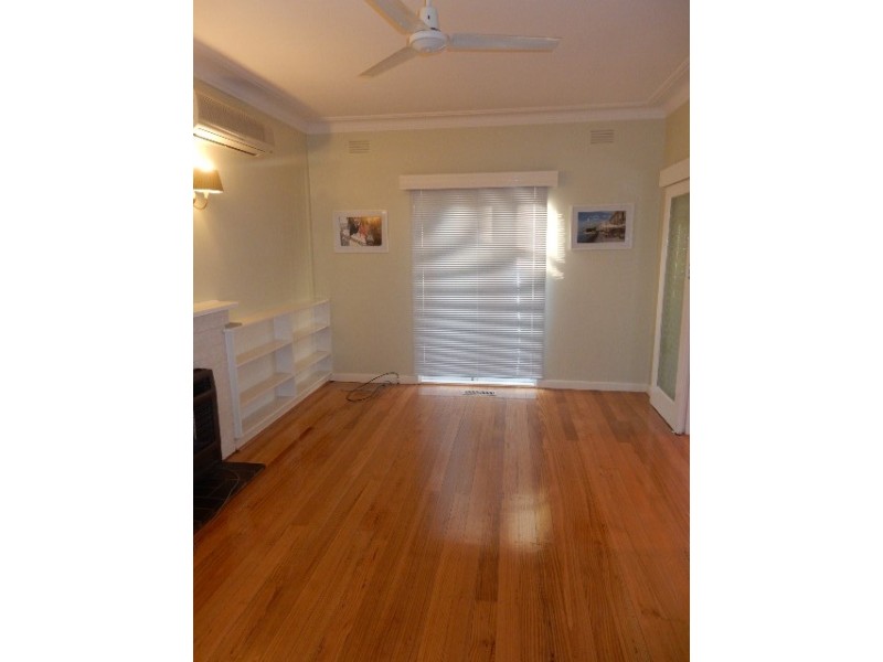 6 Heathfield Rise, Box Hill North VIC 3129