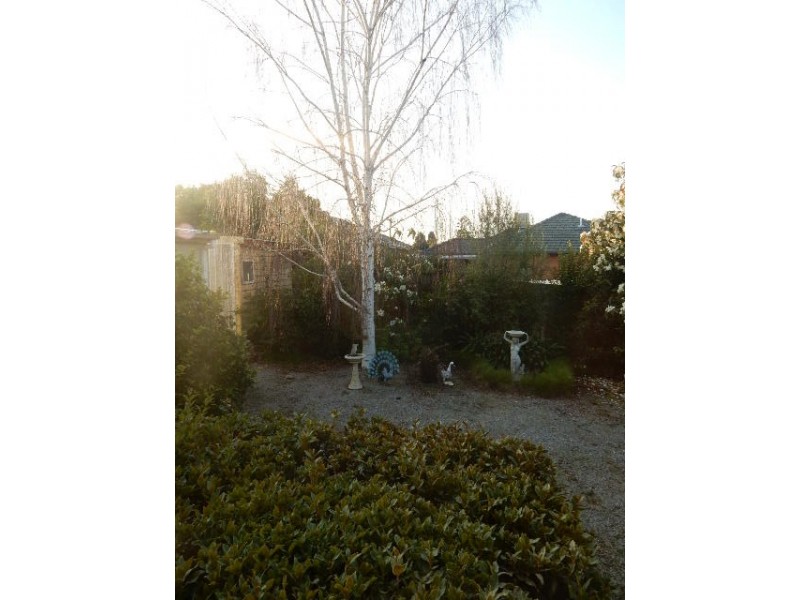 6 Heathfield Rise, Box Hill North VIC 3129