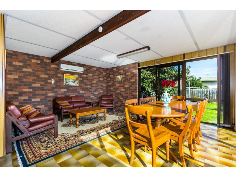 18 Glenice Avenue, Blackburn South VIC 3130