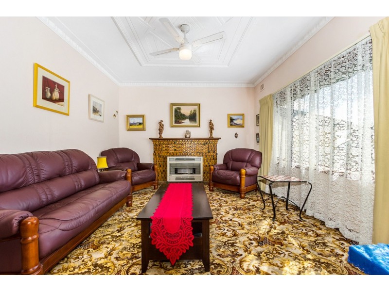 18 Glenice Avenue, Blackburn South VIC 3130